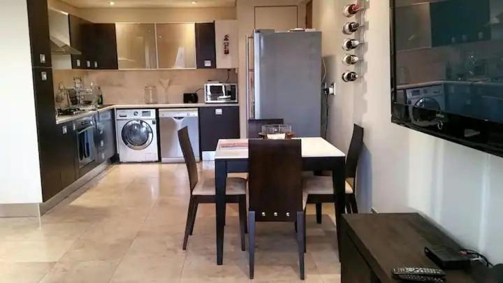 Seaside - Big Bay Apartment *