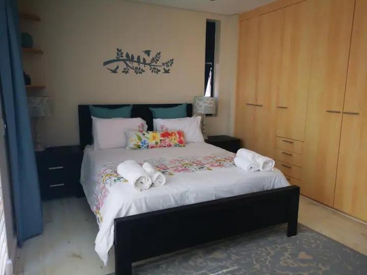 Apartment Seaside - Big Bay Cape Town